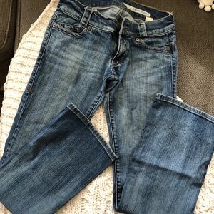 Women’s DKNY blue denim jean Sz 2